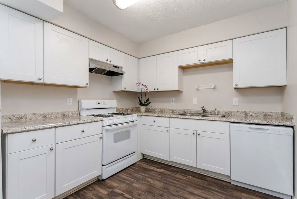 Dallas Condo: 9808 Valley Meadow Pl