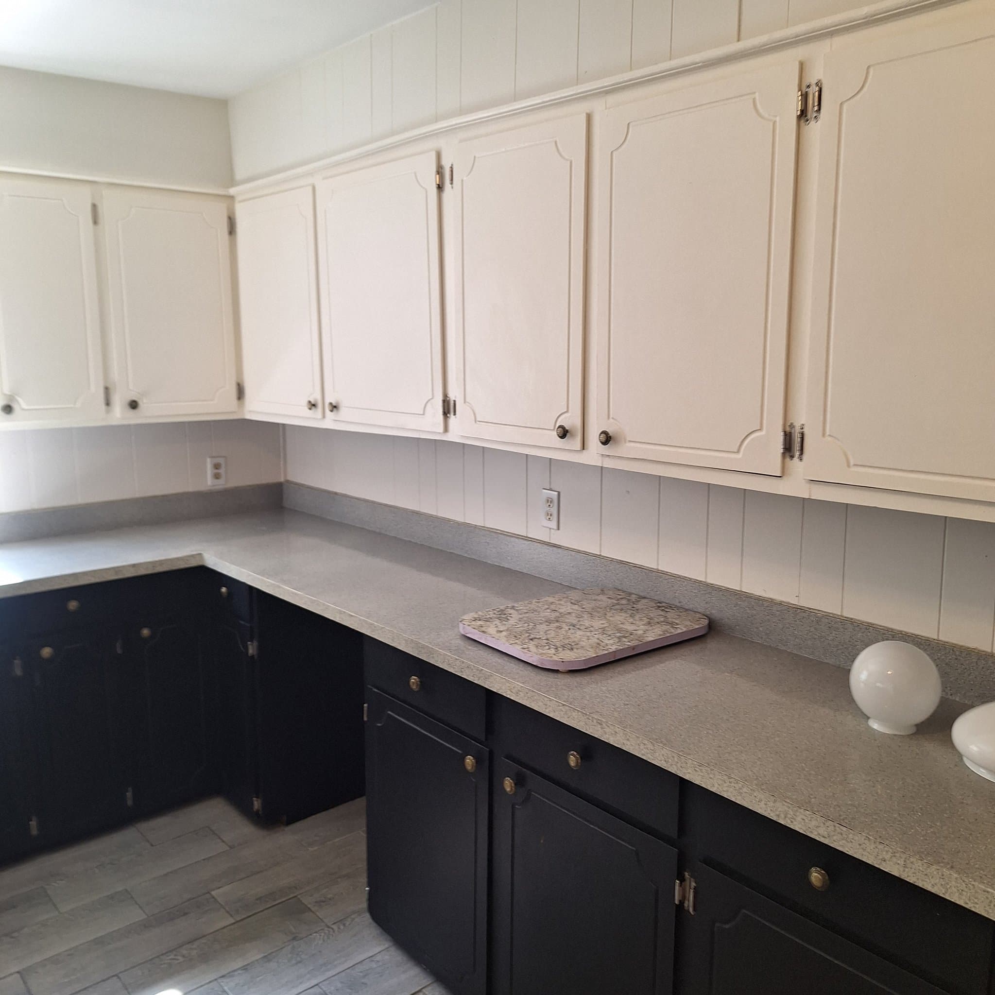Houston House: 916 Adele St