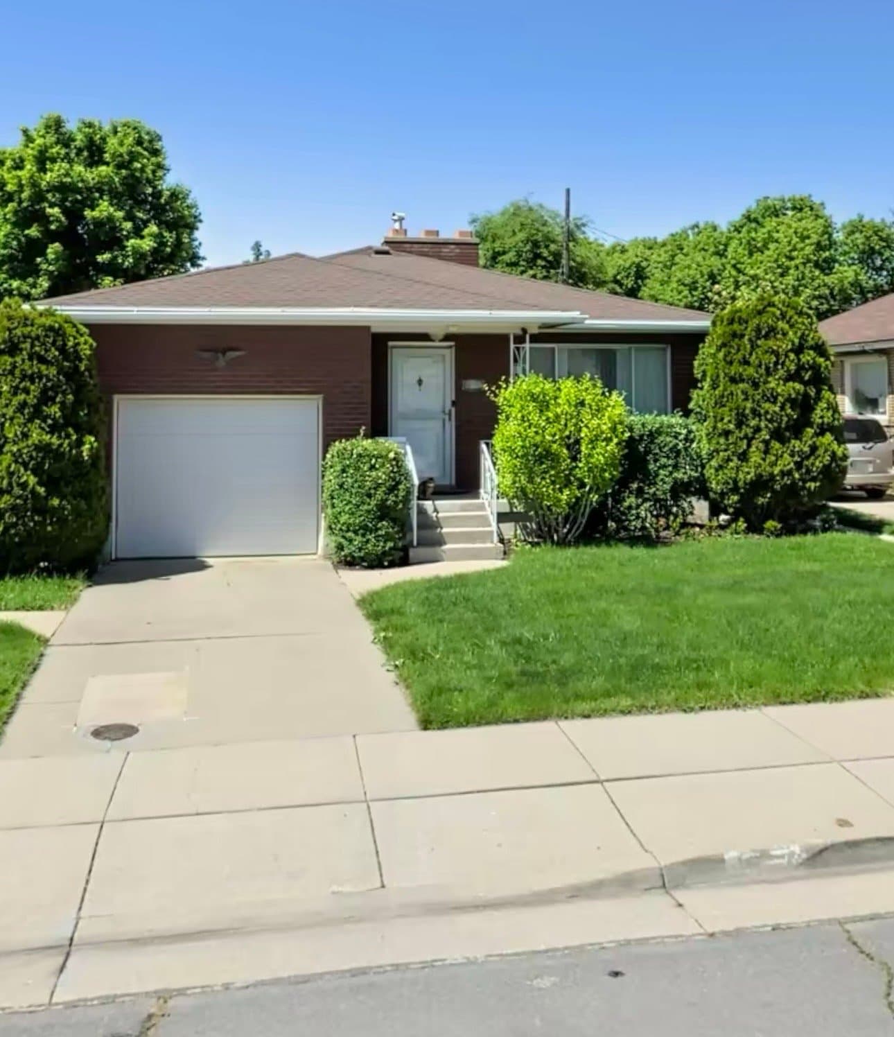 Murray House: 523 E Benbow St