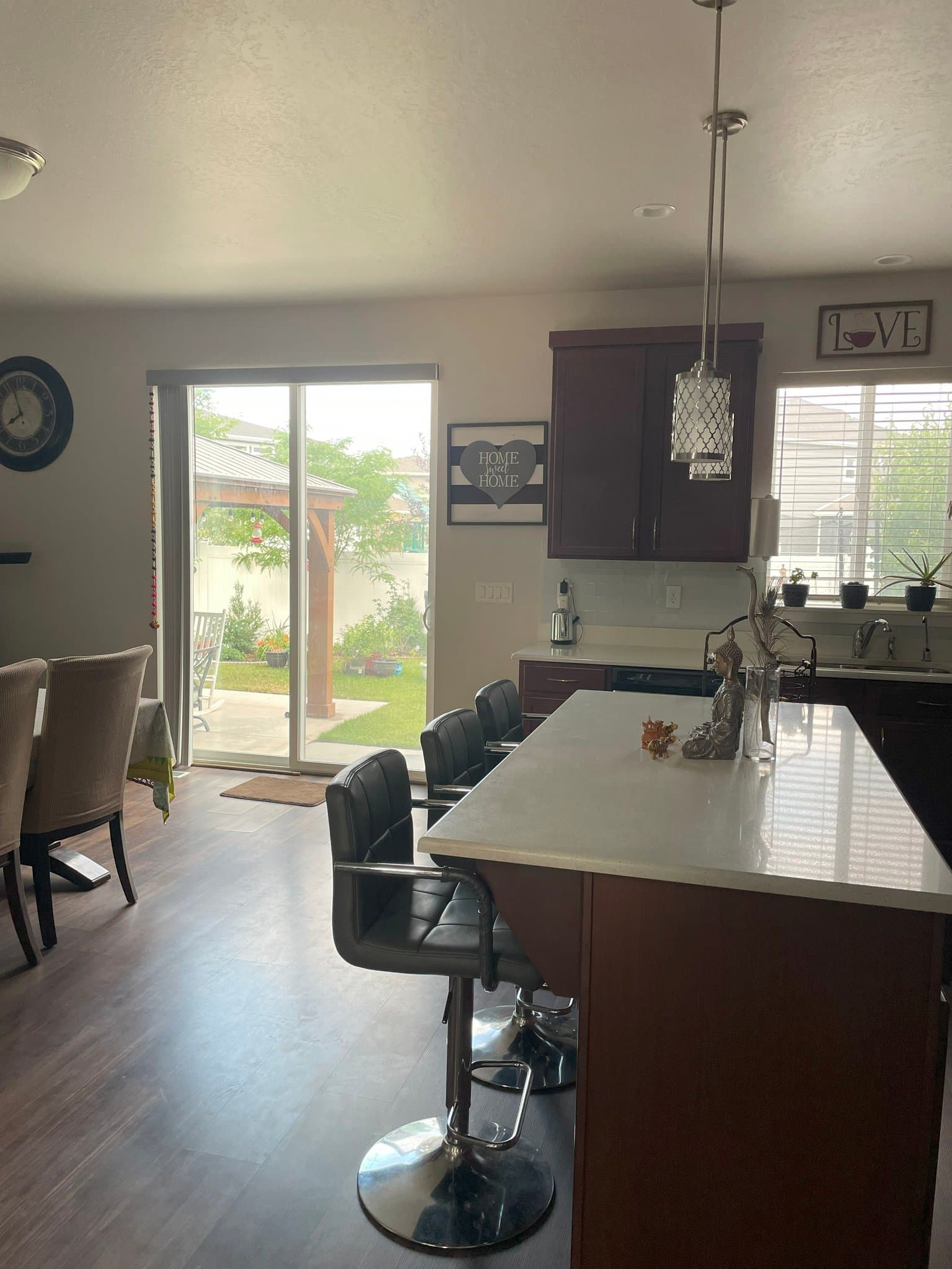 Bluffdale House: 15222 S Drumbeat Ln