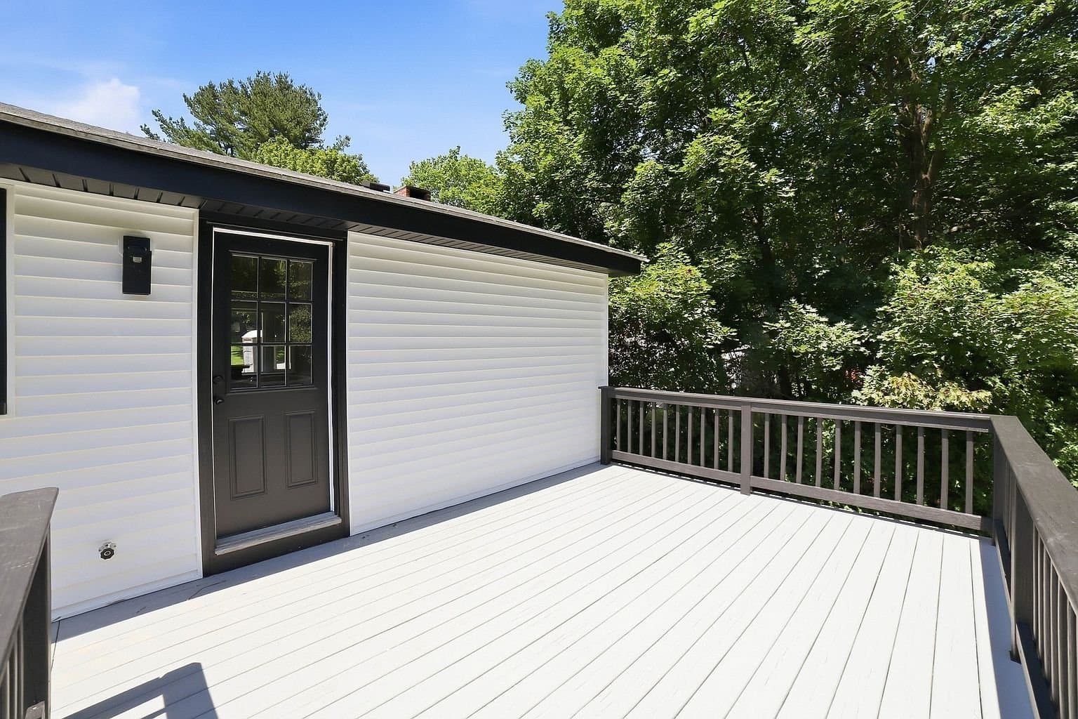 Shrewsbury Multiplex: 44 Topsfield Cir.
