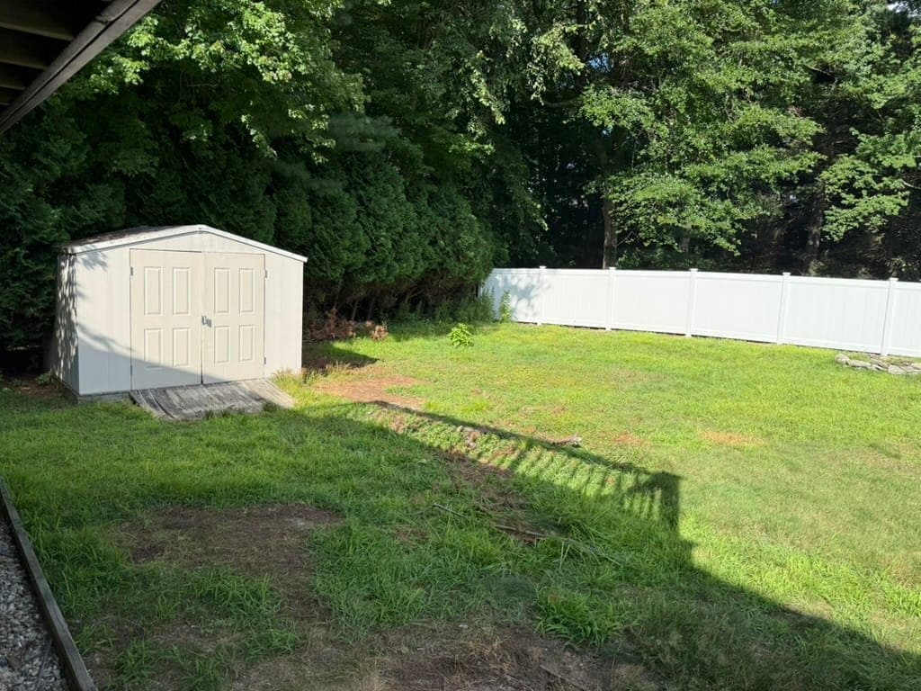 Shrewsbury Multiplex: 44 Topsfield Cir.