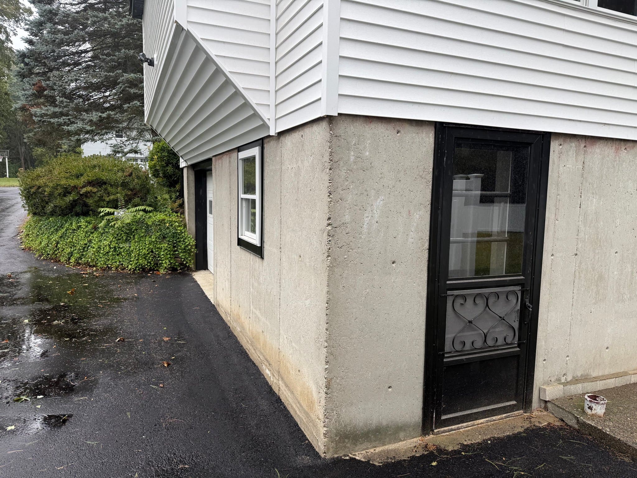 Shrewsbury Multiplex: 44 Topsfield Cir.