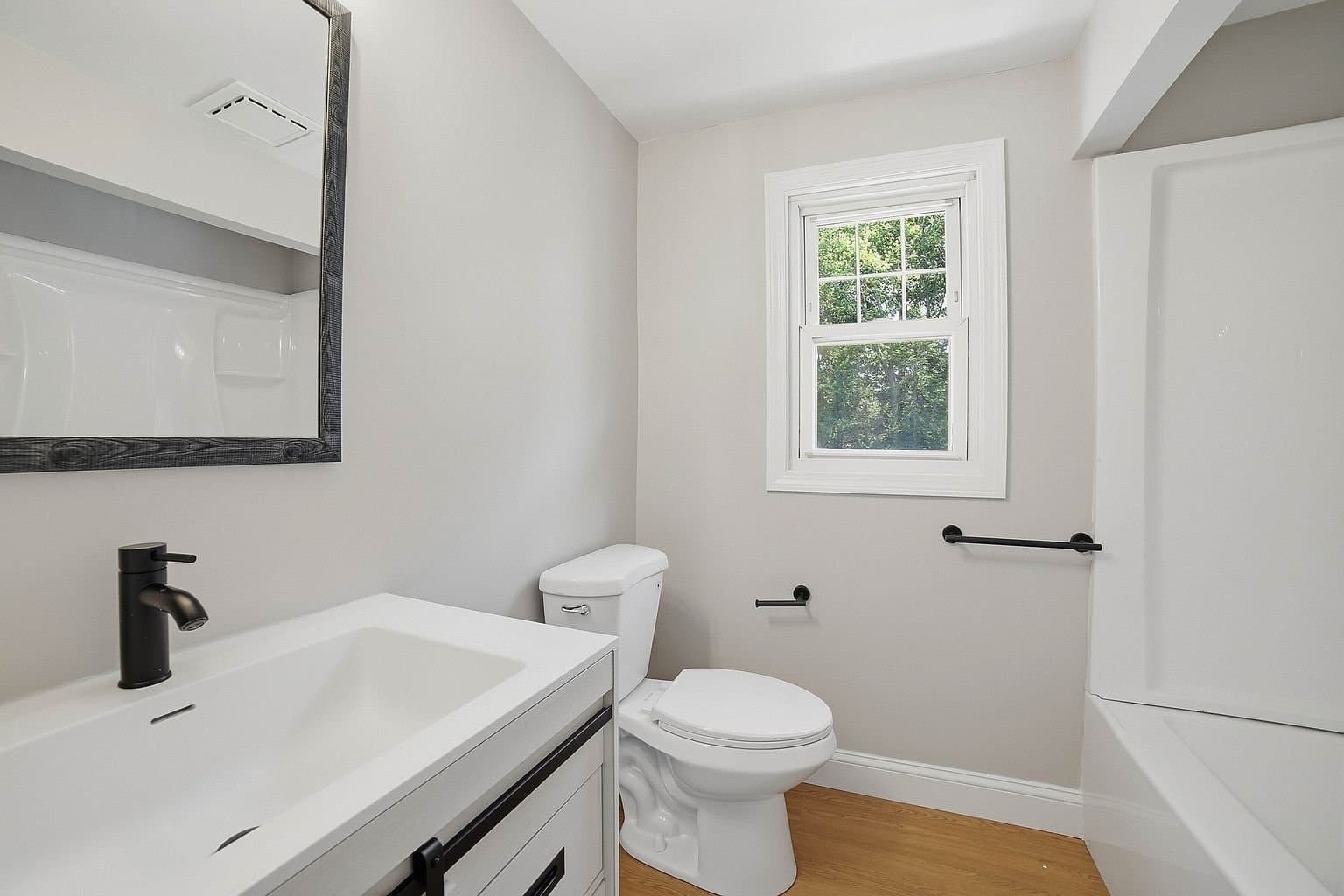Shrewsbury Multiplex: 44 Topsfield Cir.