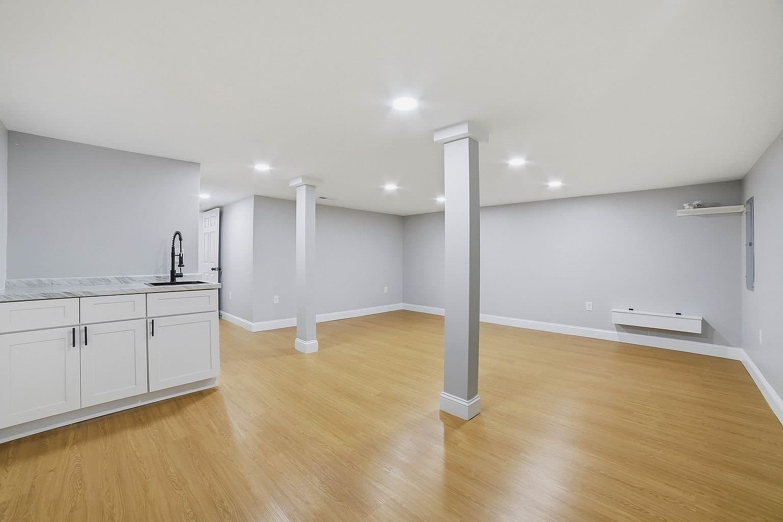 Shrewsbury Multiplex: 44 Topsfield Cir.