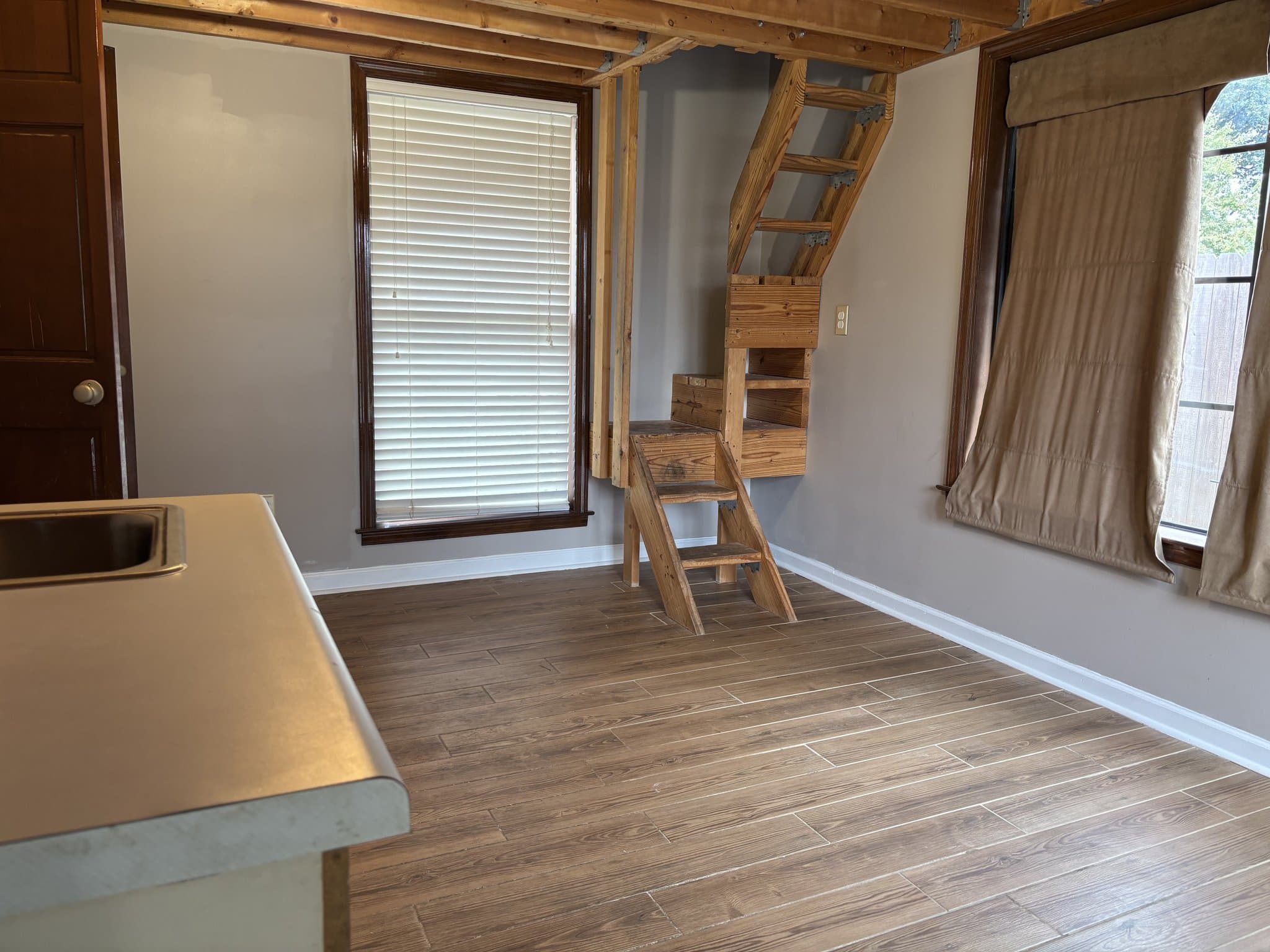 Bartlett House: 6117 Yorkhill Drive