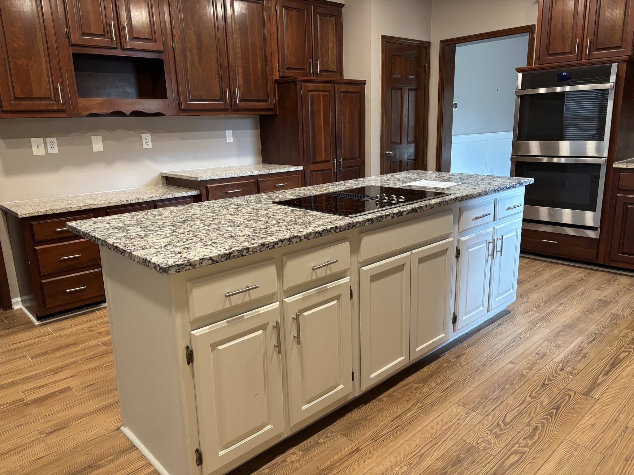 Bartlett House: 6117 Yorkhill Drive
