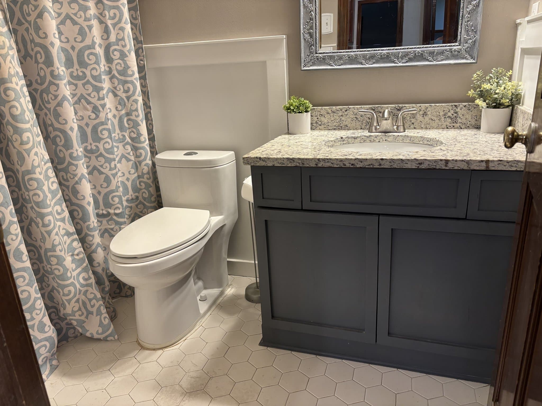 Bartlett House: 6117 Yorkhill Drive