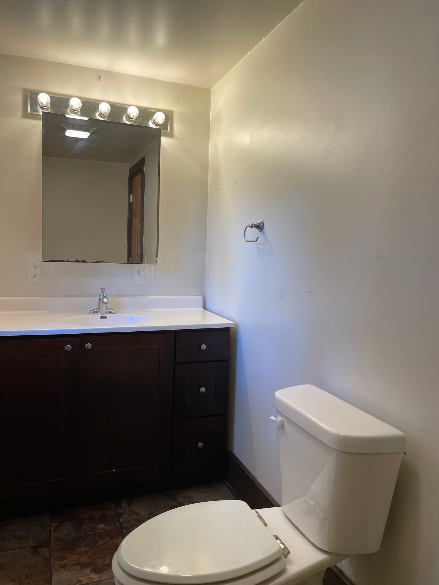 Kenosha House: 7229 Sheridan Road