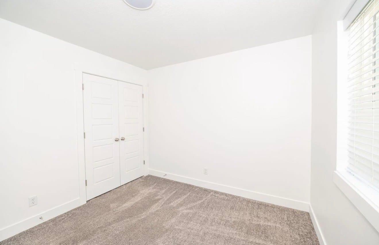 Smithfield Townhome: 46 W 460 N