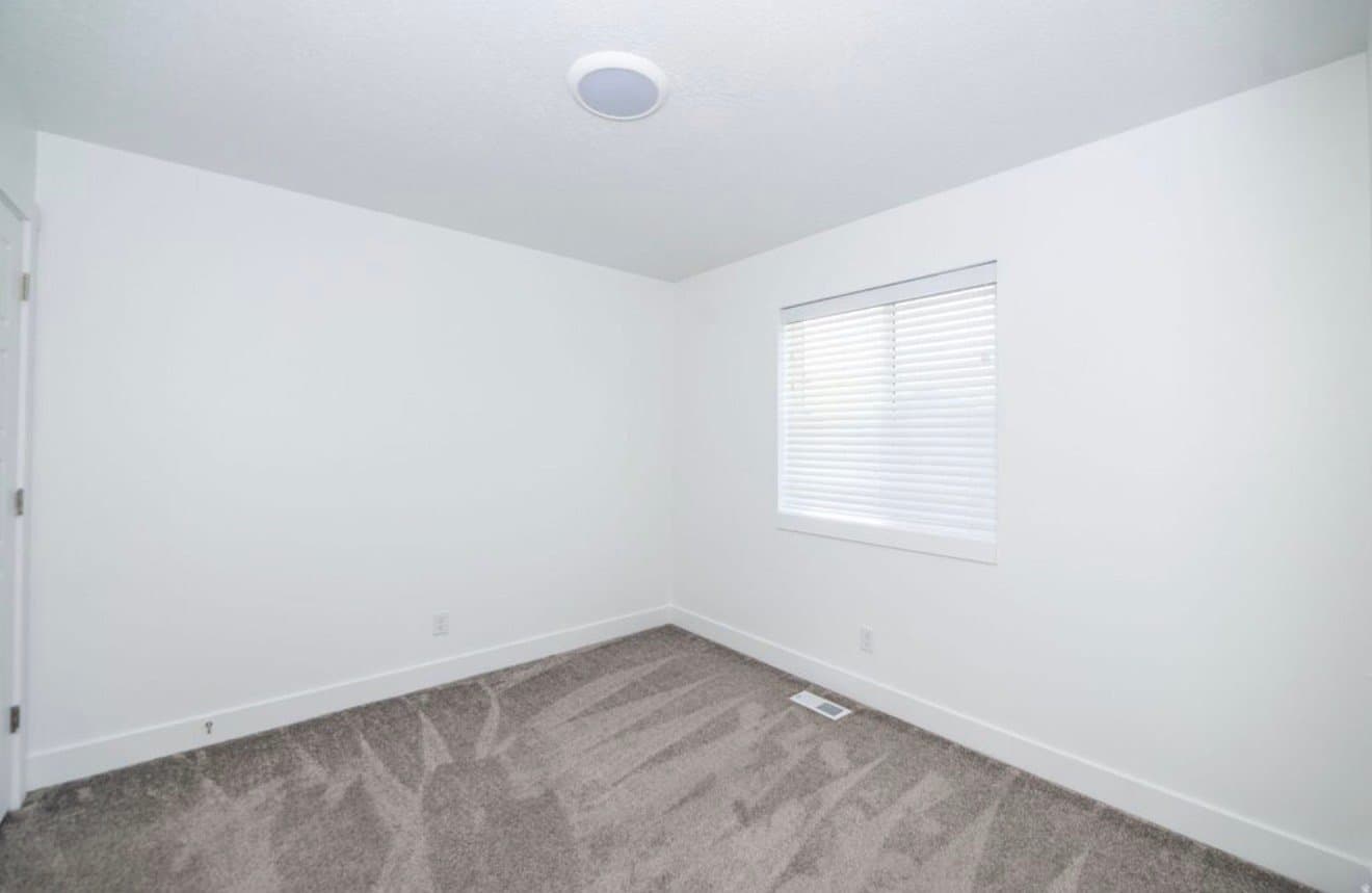 Smithfield Townhome: 46 W 460 N