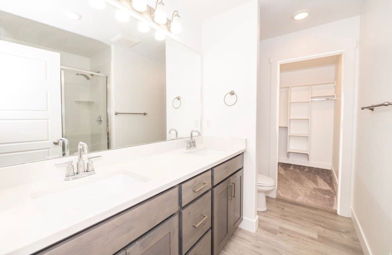 Smithfield Townhome: 46 W 460 N