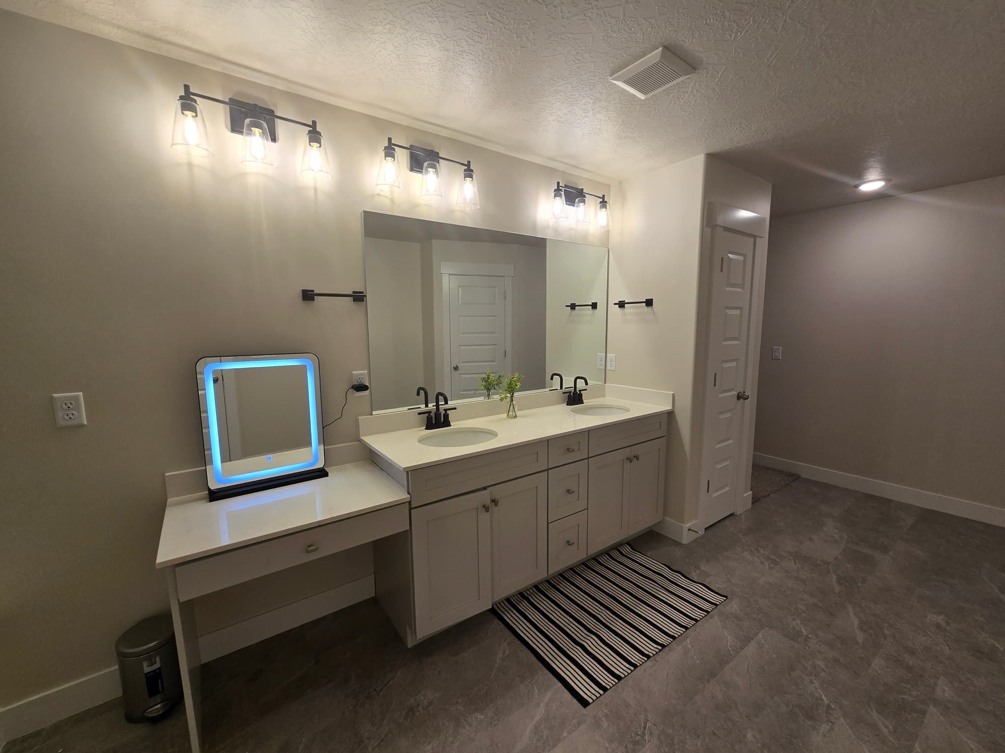 Herriman House: 4203 W Gate Keeper Dr