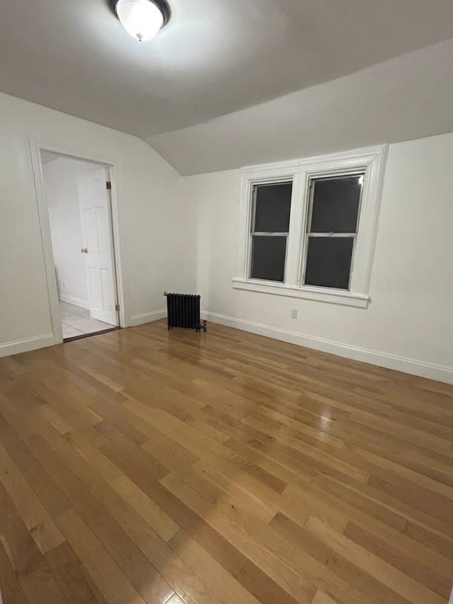 Brooklyn House: 865 Troy Ave