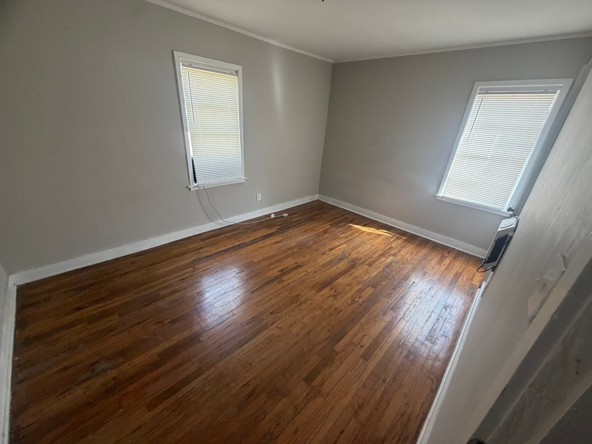 Memphis House: 273 West Essex Ave