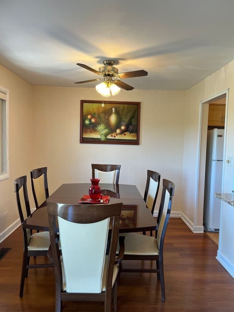 Evanston Condo: 828 Oakton St