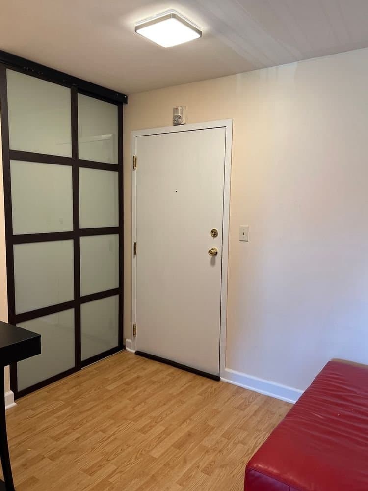 Evanston Condo: 828 Oakton St