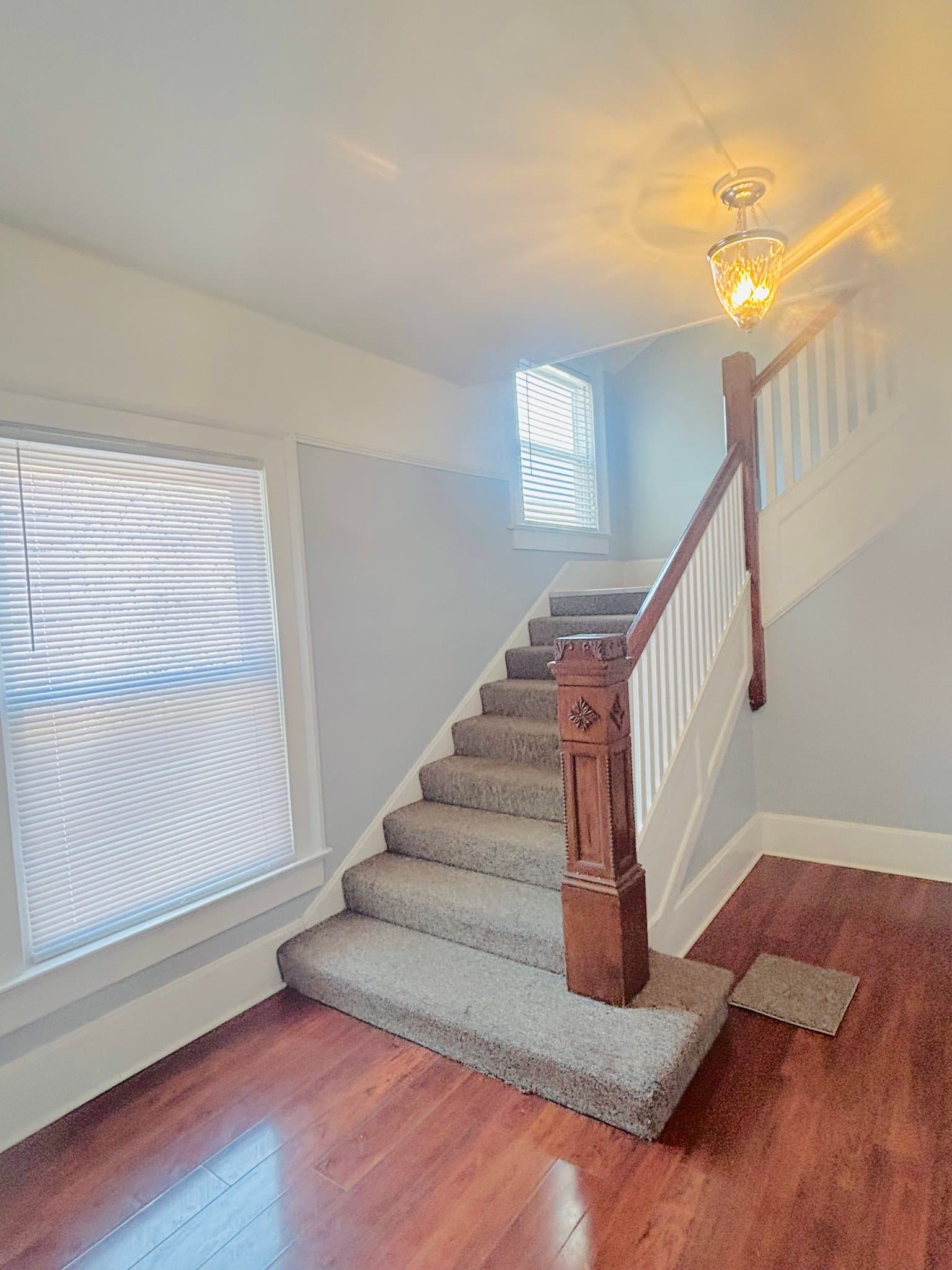 Terre Haute Apartment: 818 S 9th Street