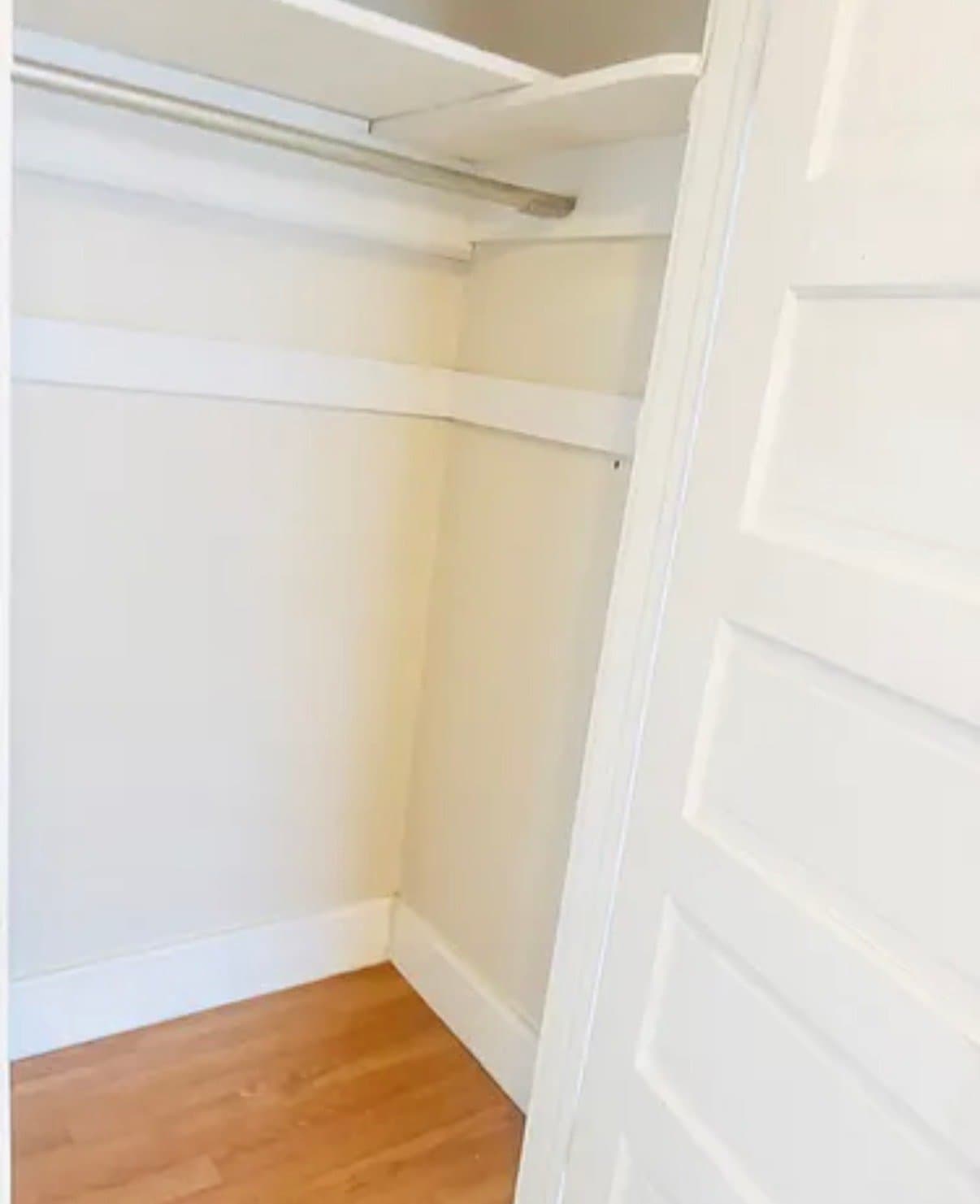 Terre Haute Apartment: 818 S 9th Street