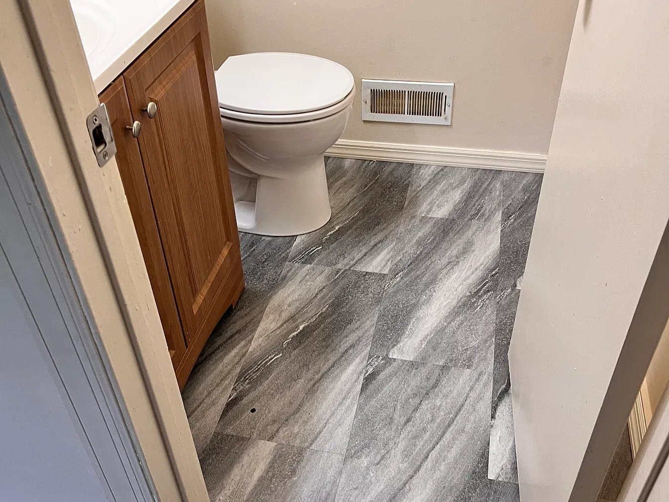 Galloway Townhome: 38 Greenwich Dr.