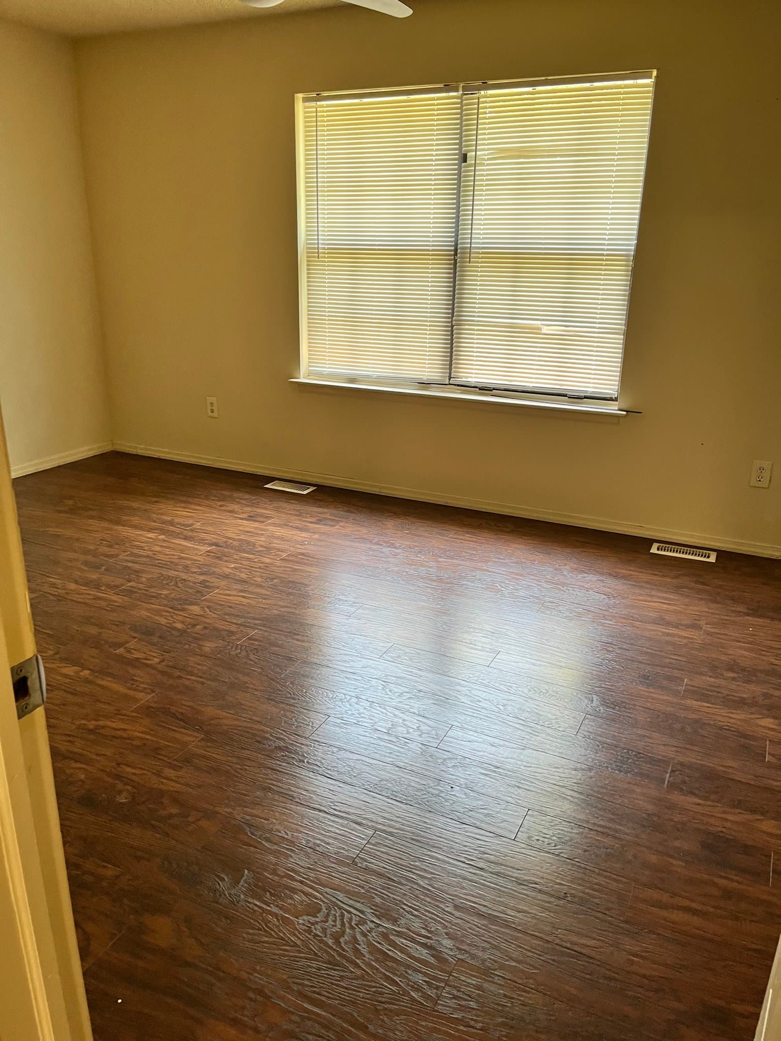 Galloway Townhome: 38 Greenwich Dr.
