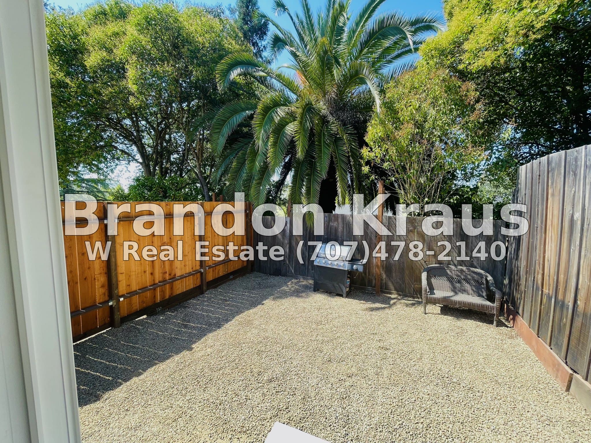 Santa Rosa House: 2427 Humboldt St