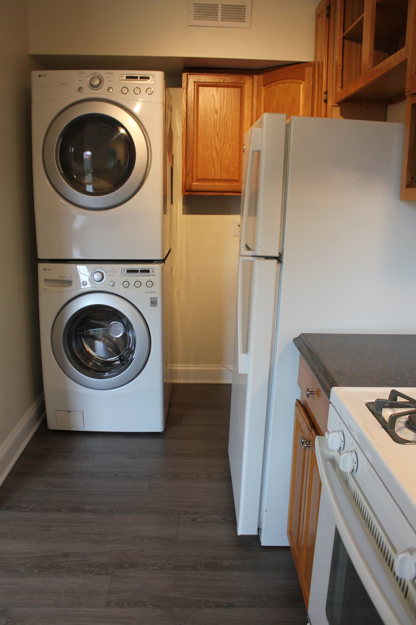 Annapolis Townhome: 904 Bethany Ct