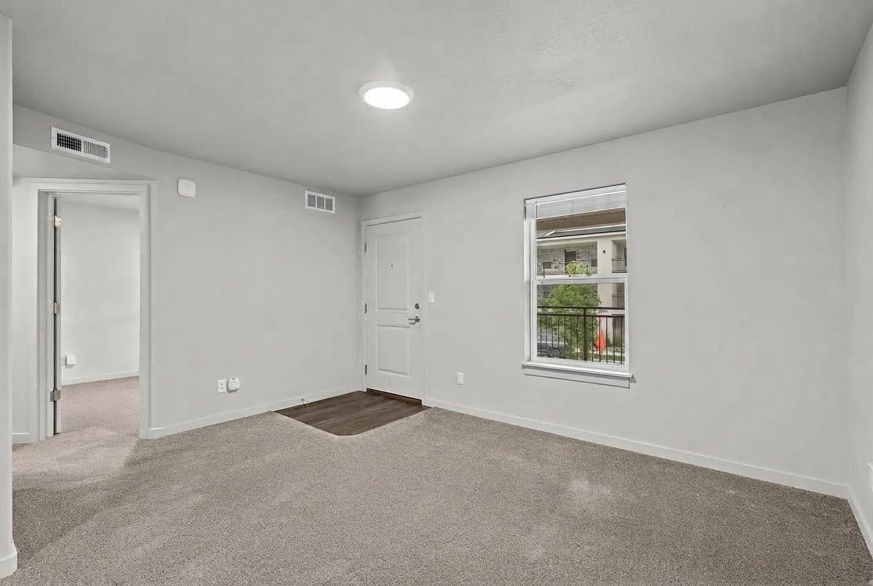 Springville Condo: 572 South 100 West, Unit E103