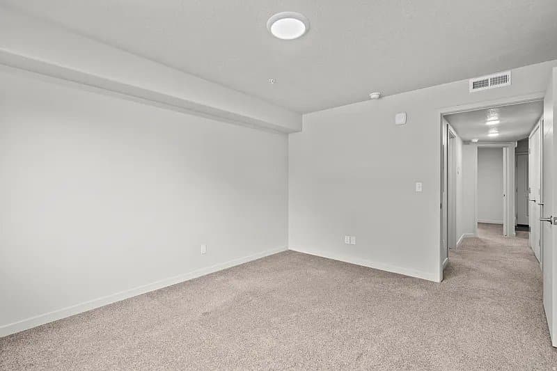 Springville Condo: 572 South 100 West, Unit E103