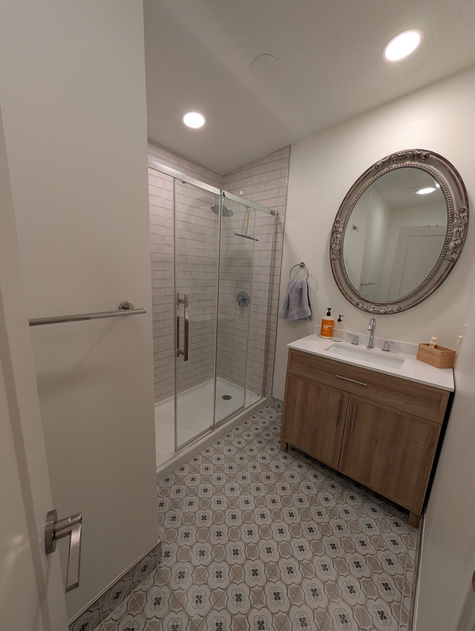 Salt Lake City Single Room: 1382 E Downington Ave