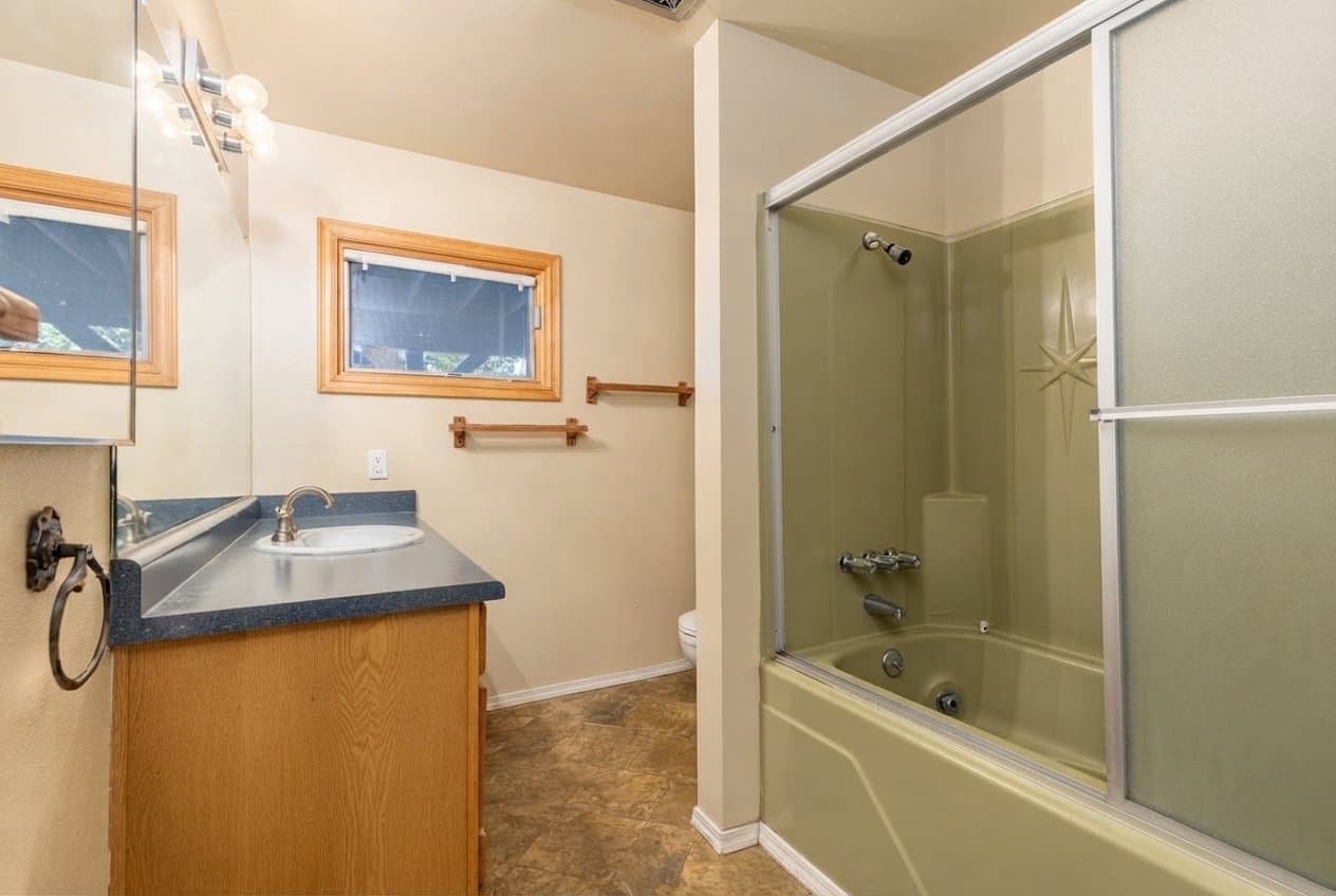 Mammoth Lakes Condo: 201 Lakeview Blvd