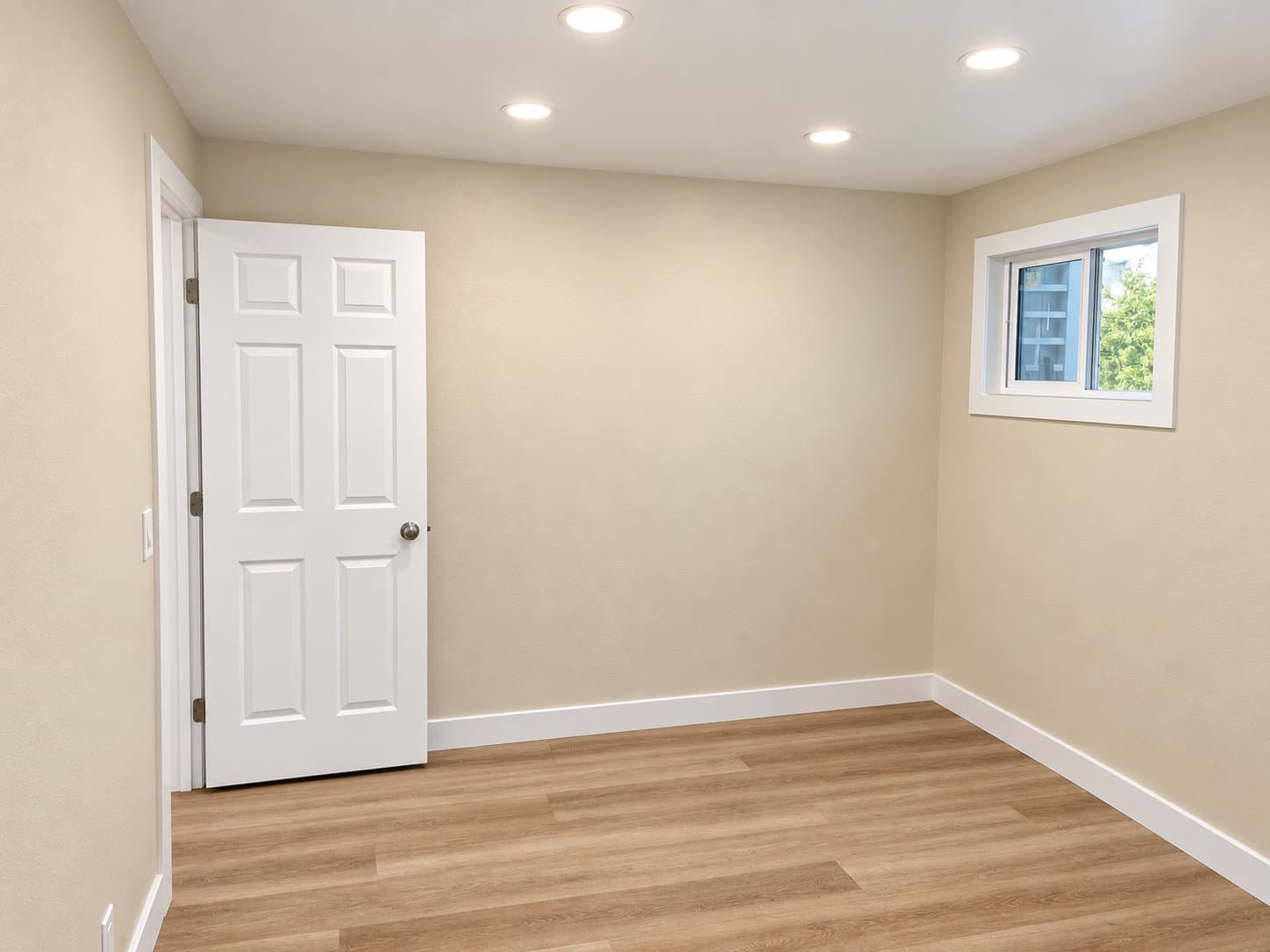 Sunset Beach Apartment: 16581 Pacific Coast Hwy