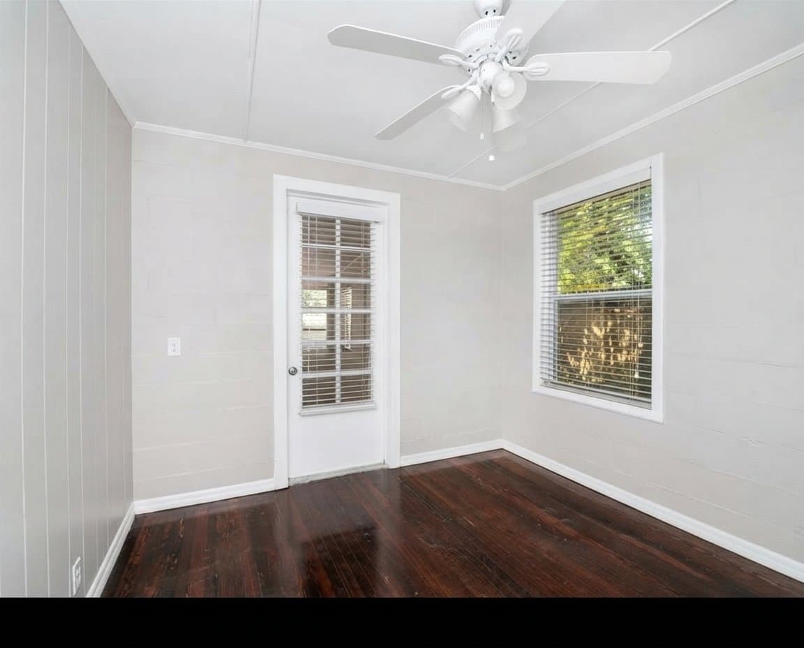 Orlando House: 1016 Mount Vernon St