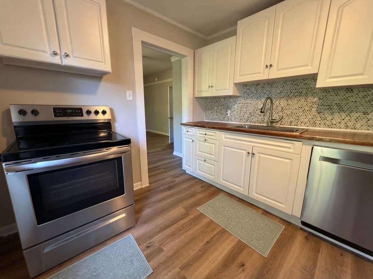 Rock Hill House: 514 Jackson St