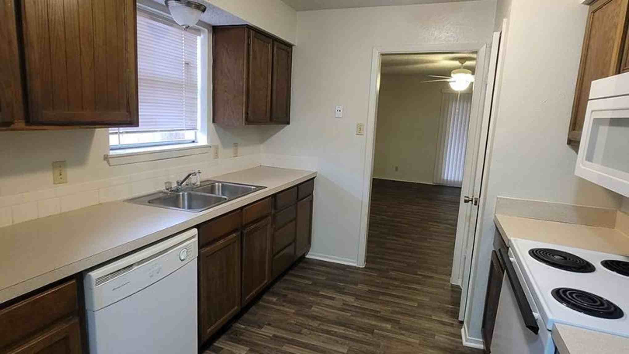 Temple Multiplex: 1802 Azalea Dr