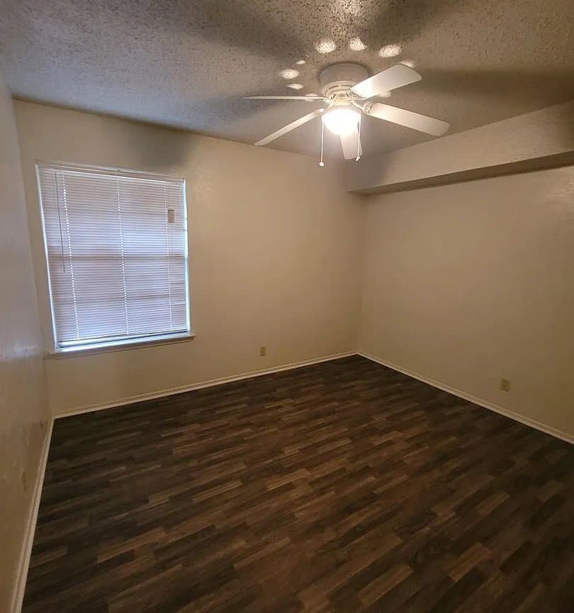 Temple Multiplex: 1802 Azalea Dr