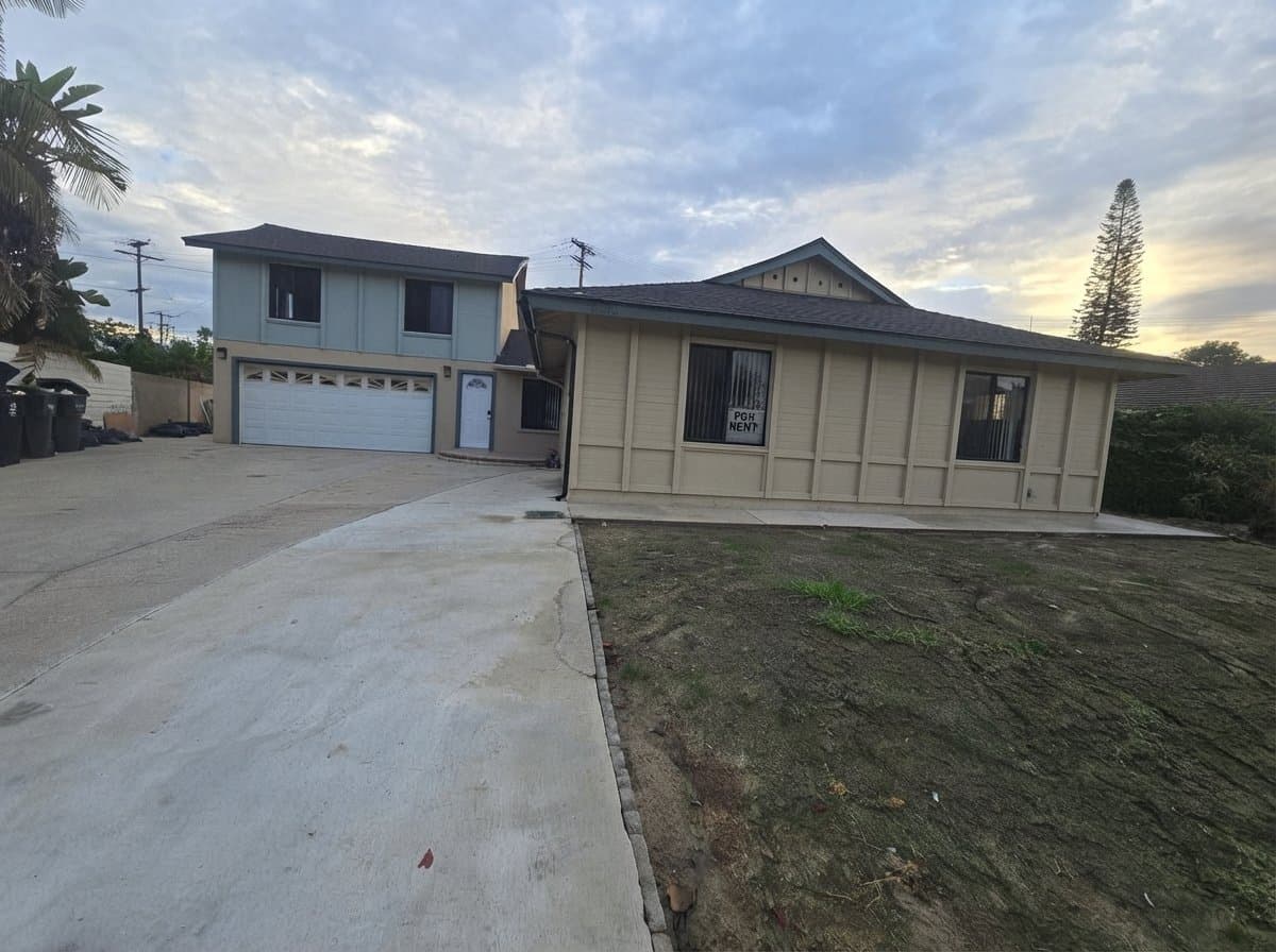 Fountain Valley House: 17530 Chestnut St