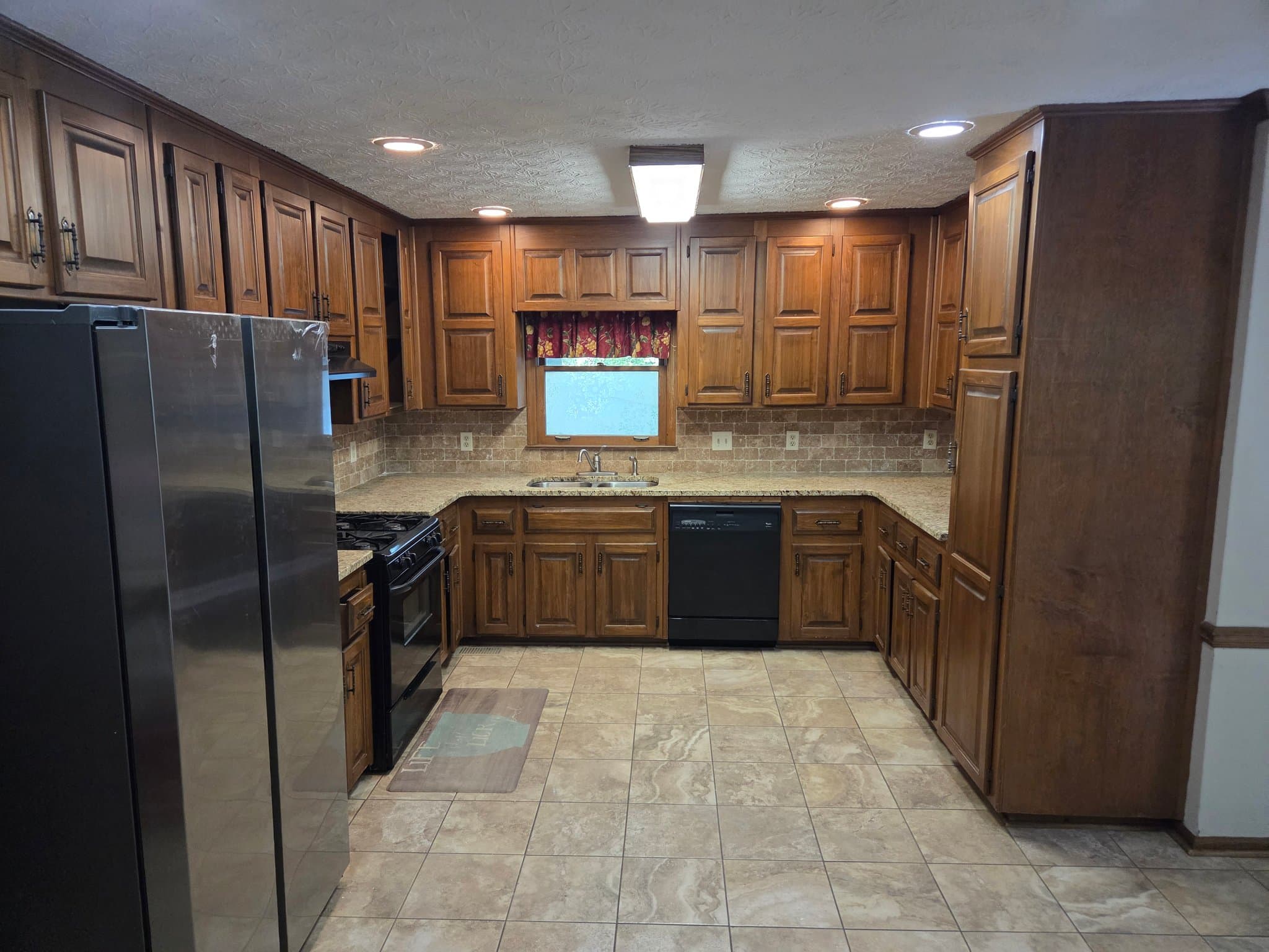 Kennesaw House: 4700 Norman Dr NW