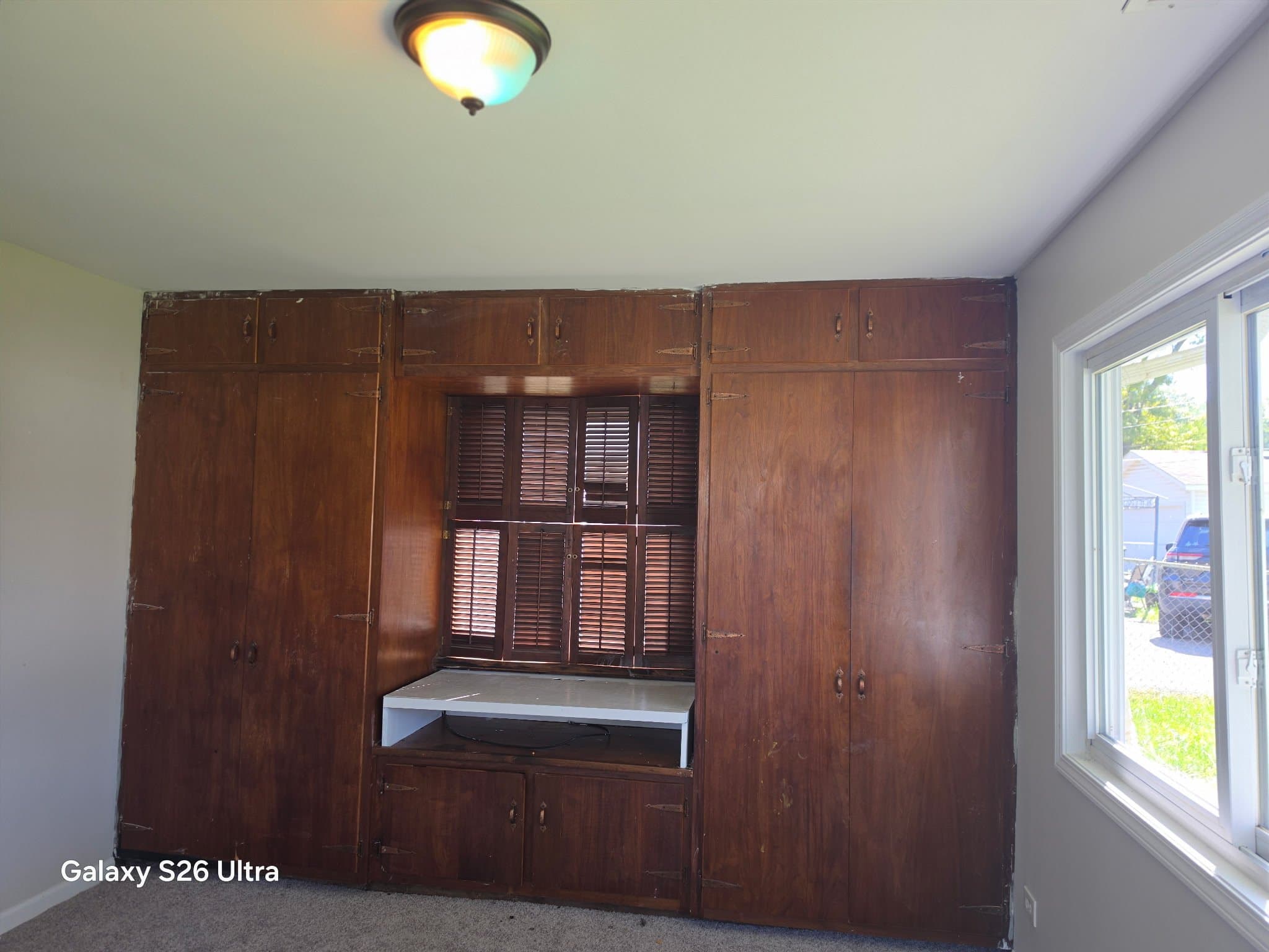 Lansing House: 17922 Oakwood Ave