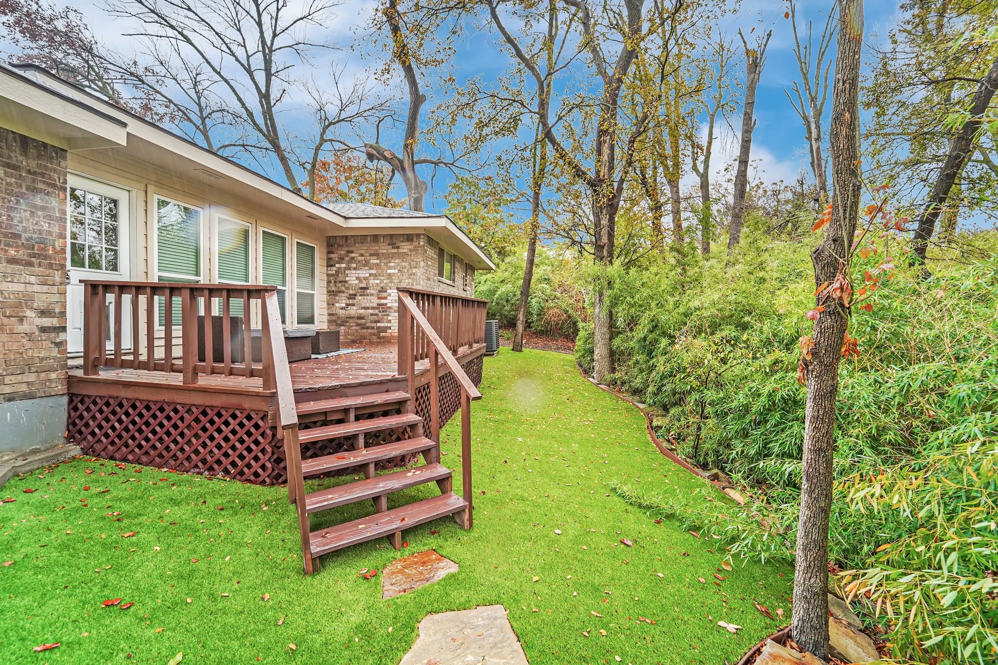 Garland House: 3801 kazak st