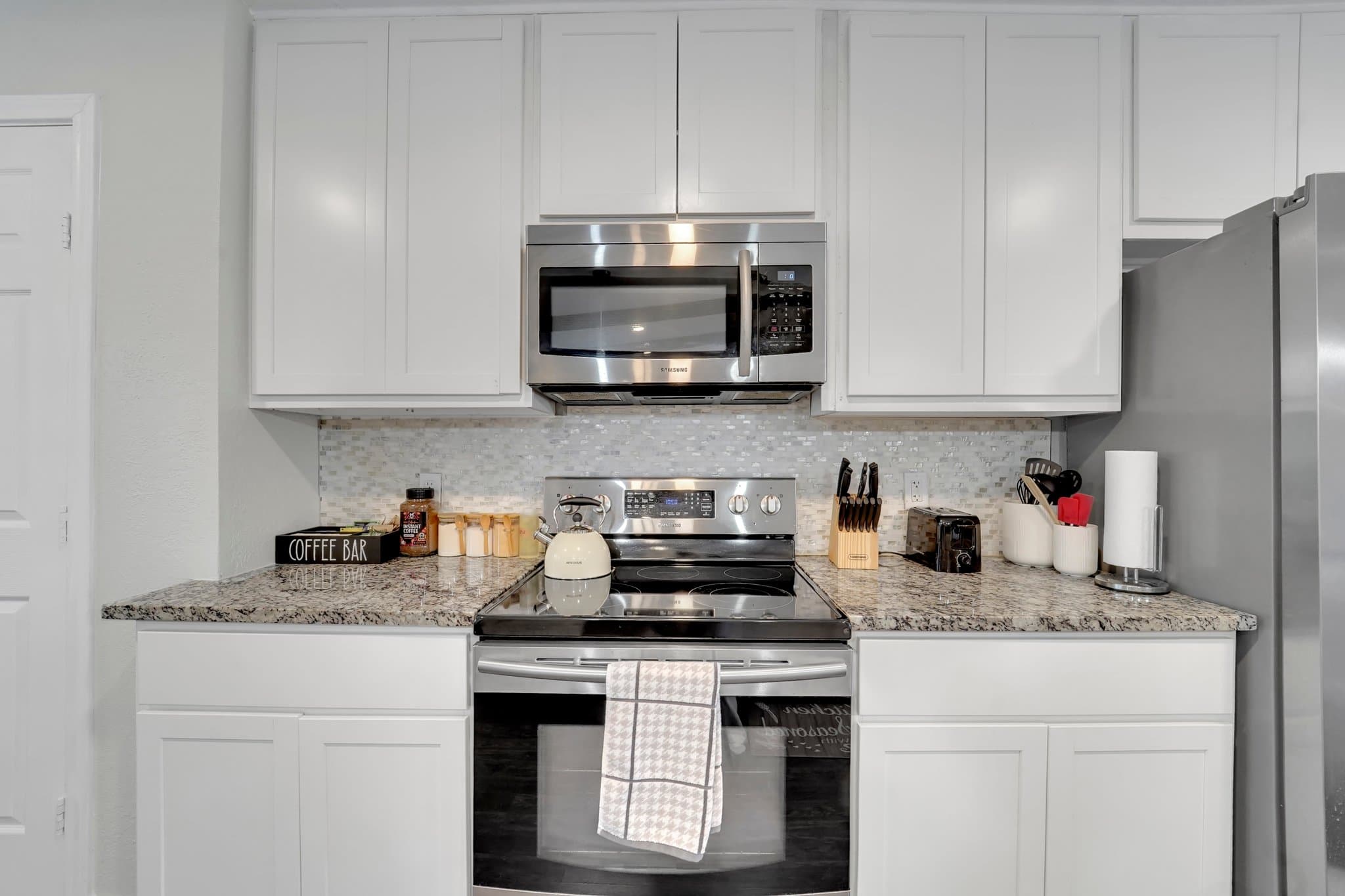 Garland House: 3801 kazak st