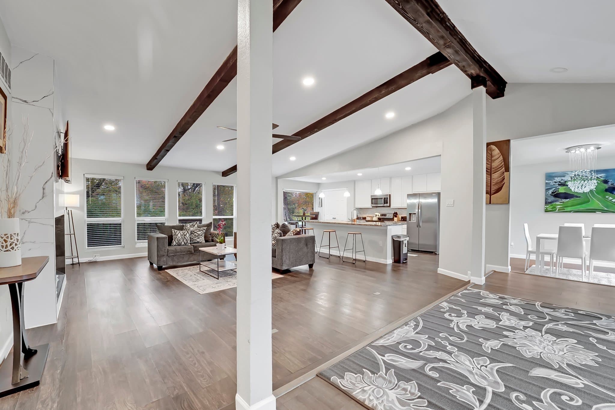 Garland House: 3801 kazak st