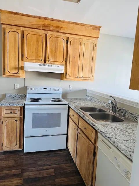 North Charleston Townhome: 4062 Cedars Parkway