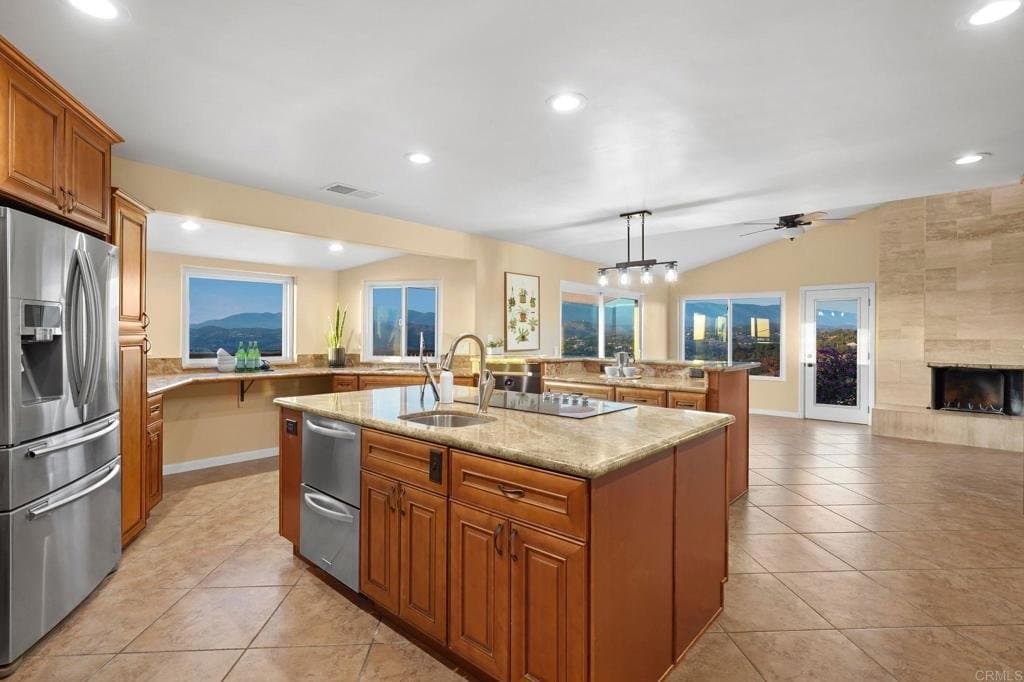 Valley Center House: 30603 Roadrunner Rdg