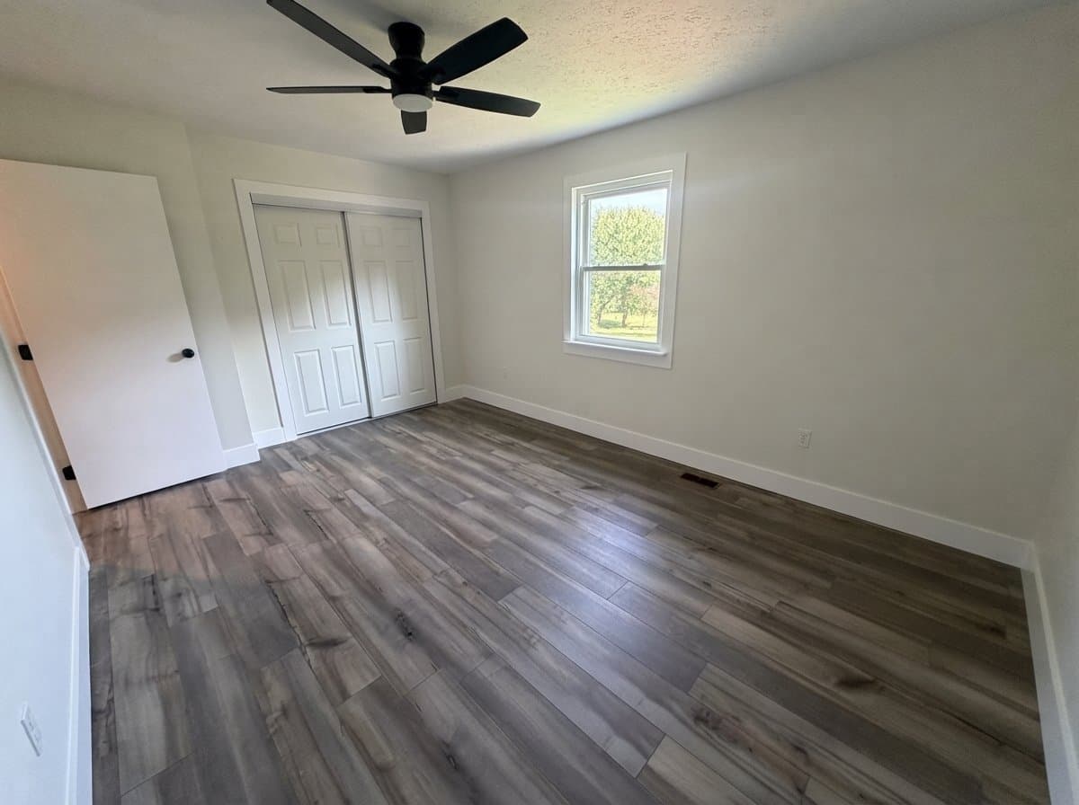 Radcliff House: 346 Valley View Dr