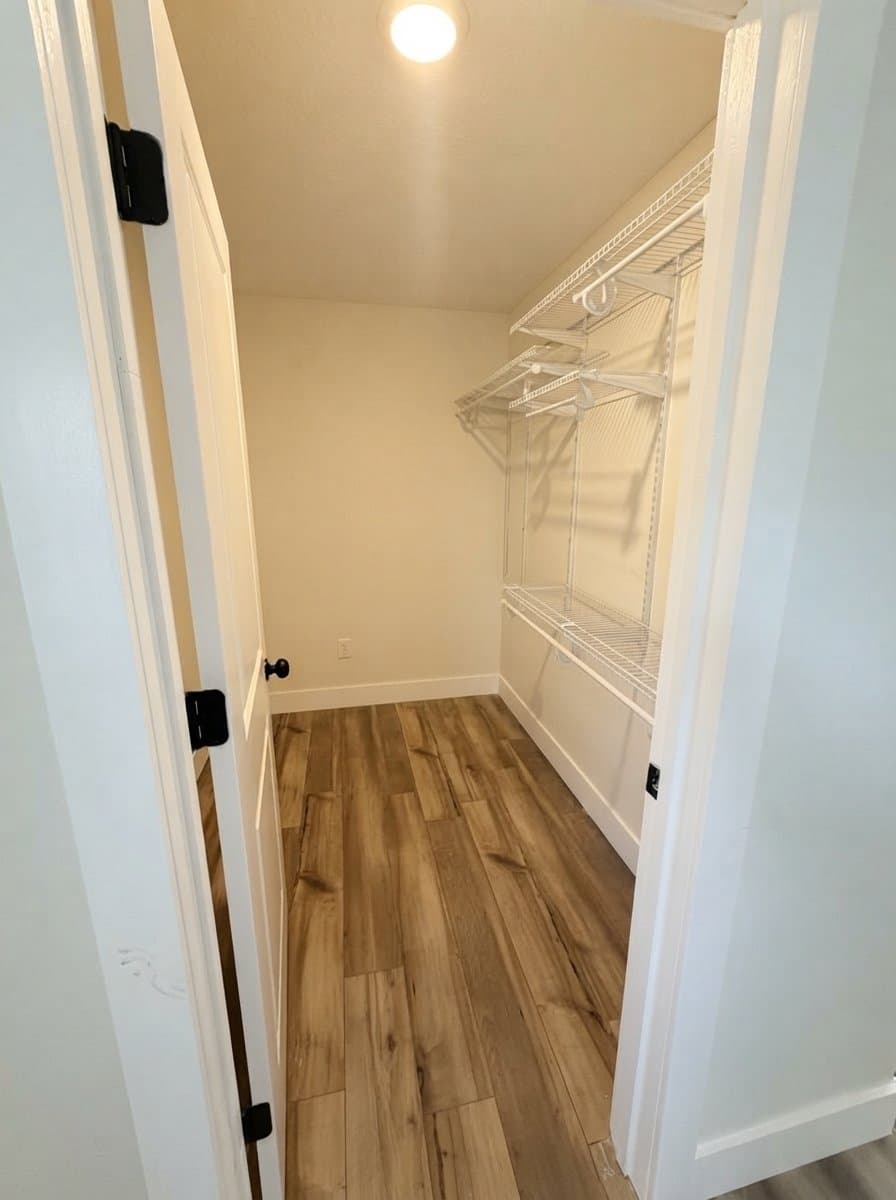 Radcliff House: 346 Valley View Dr