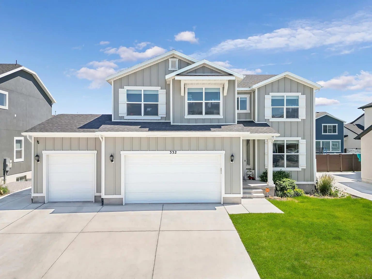 Vineyard House: 332 E 210 N