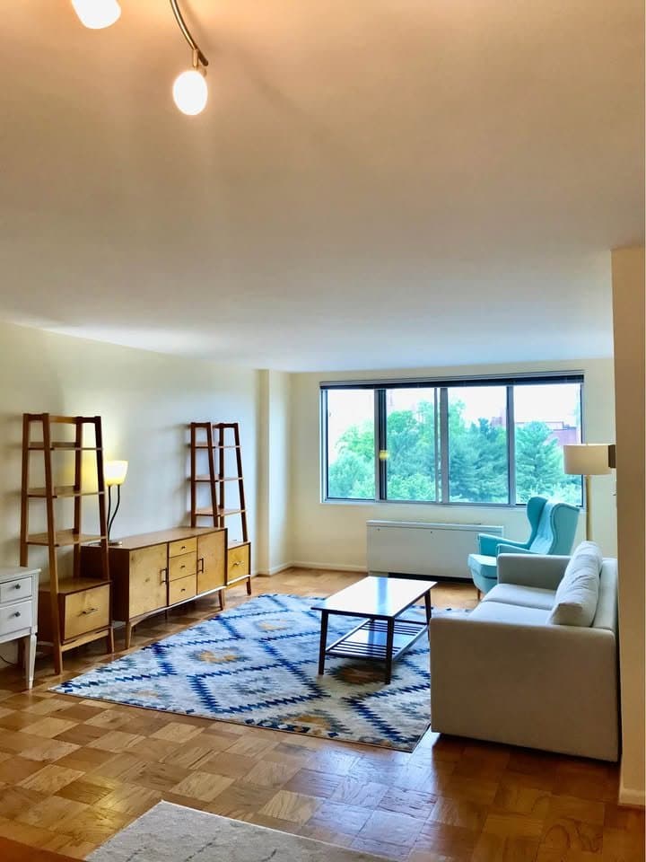 Washington Apartment: 2939 Van Ness St NW