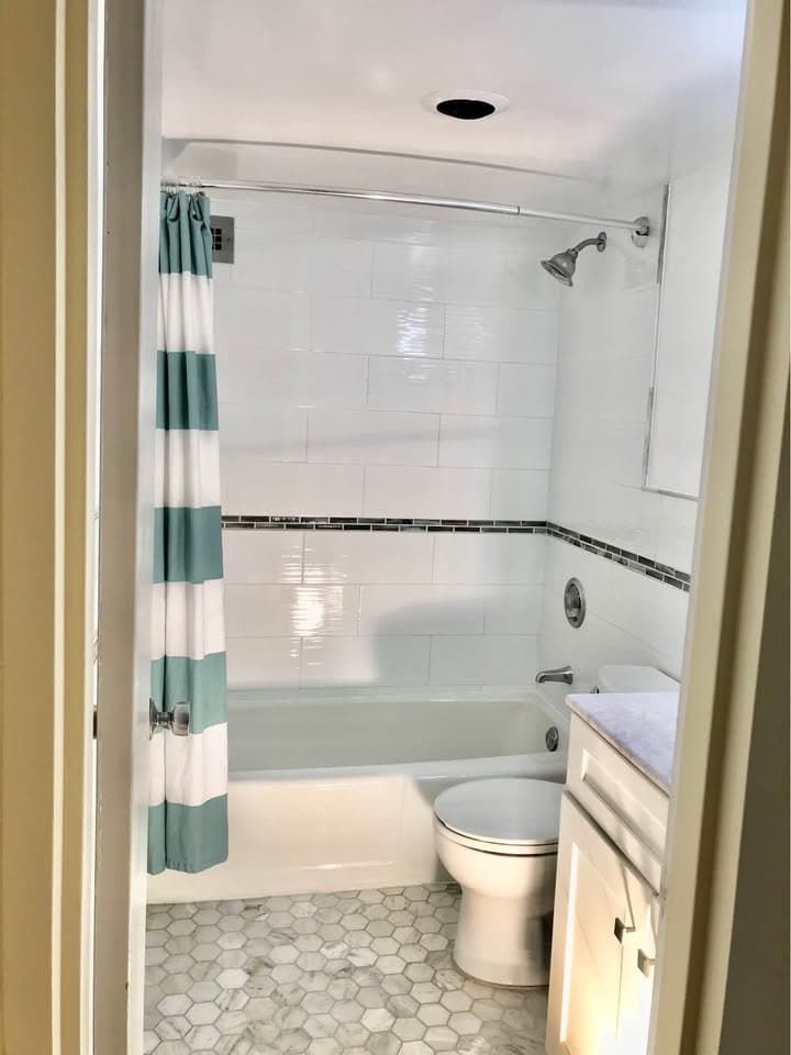 Washington Apartment: 2939 Van Ness St NW