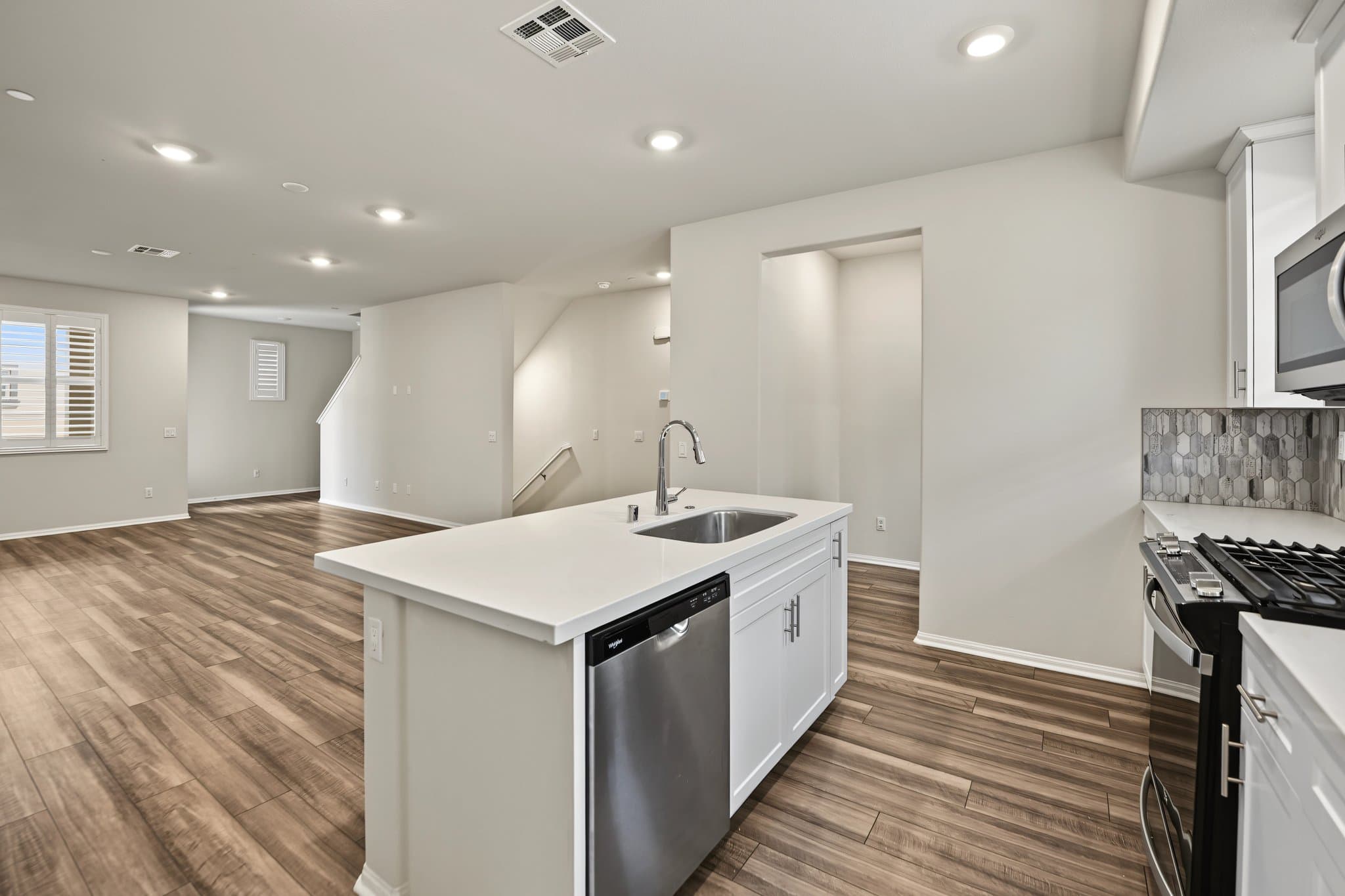 Temecula Townhome: 40815 Melrose Dr